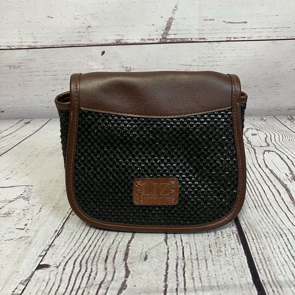 Liz Claiborne Wicker Crossbody Bron Purse with Adjustable strap.‎ Lightweight